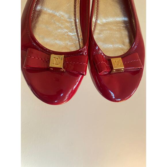 Louis Vuitton Red Patent Flats 38.5/8.5 US - Picture 3 of 10